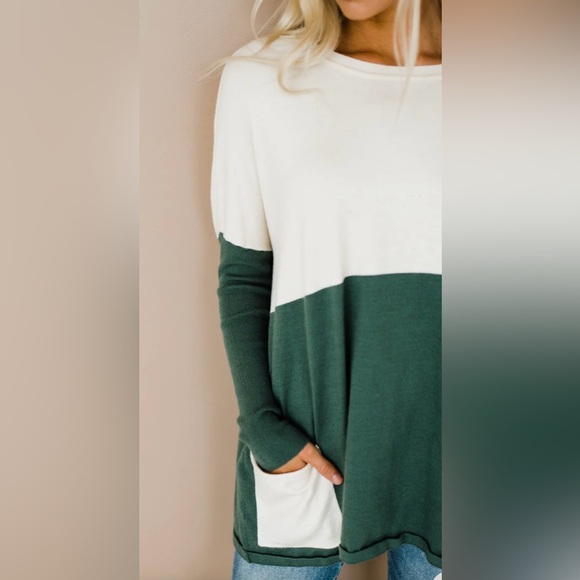 FEHRNVI Andi Sweater in Hunter Green :: Sz S/M - Picture 4 of 9